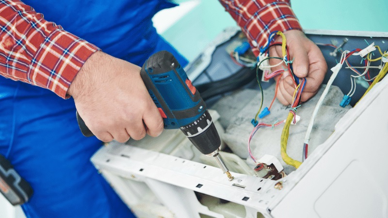 Gördes Fondital Fondital çamaşır makinesi kart tamiri – Su almama arızası orijinal parça ile giderildi. - Teknik servis örneği